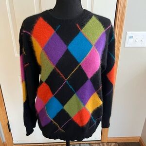 Vintage women’s Rafaella argyle black angora lambswool blend crew sweater. Small